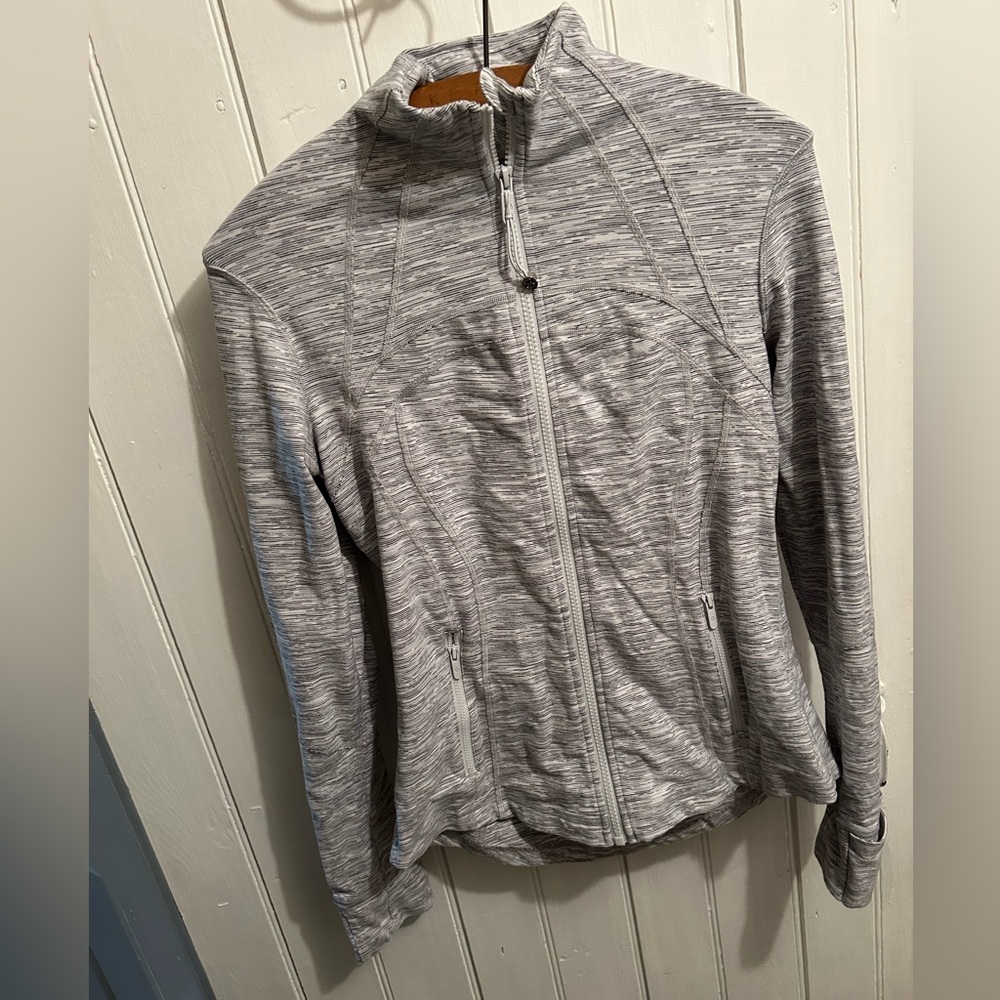 Lululemon 8 grey zip up lightweight athletic sweater